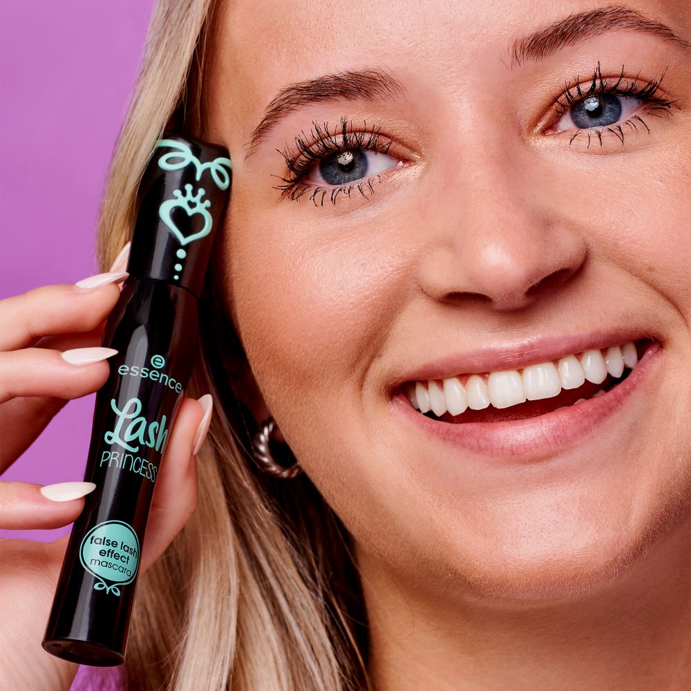 Essence Lash Princess False Lash Effect Mascara Green - image 3