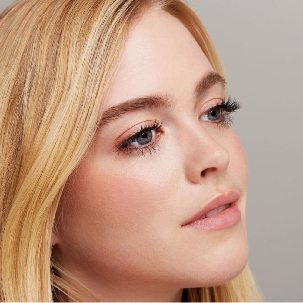 Essence I Love Extreme Volume Mascara - image 3